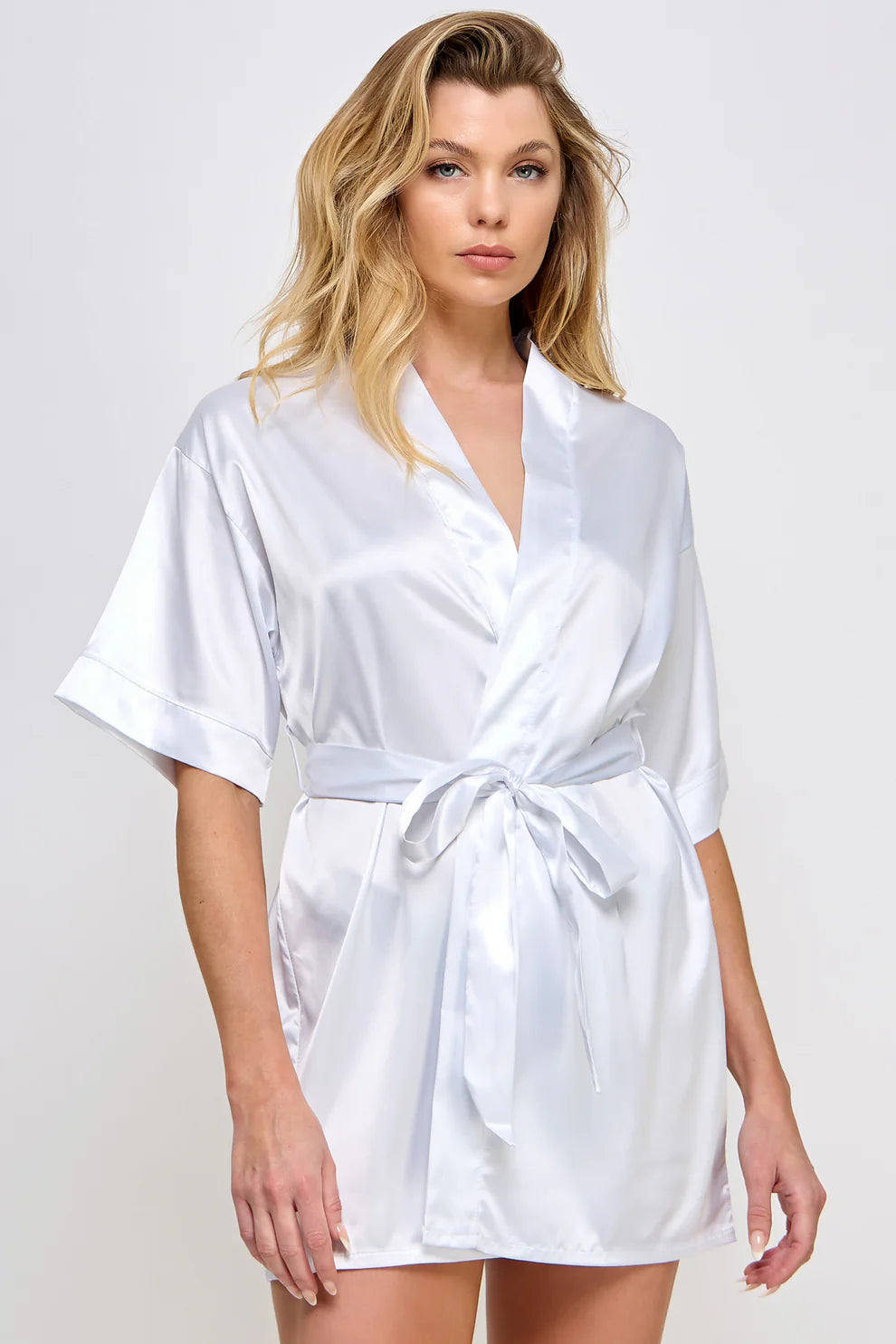 Euphrone Nyx Midnight Robe - White