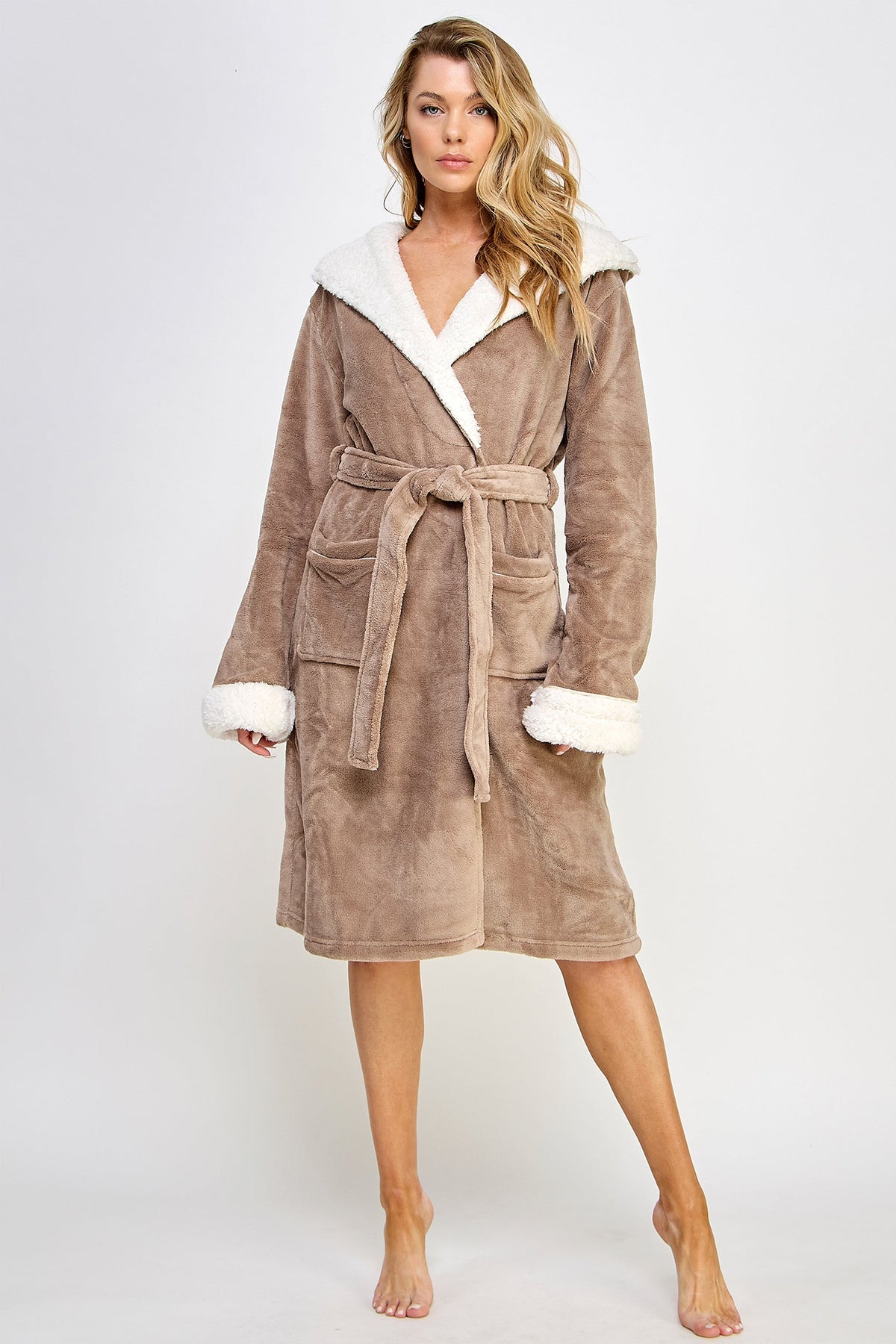 Sydney Robe