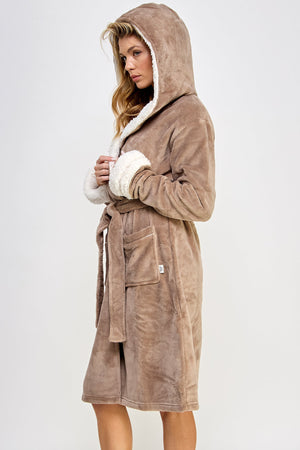 Sydney Robe
