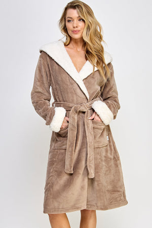 Sydney Robe