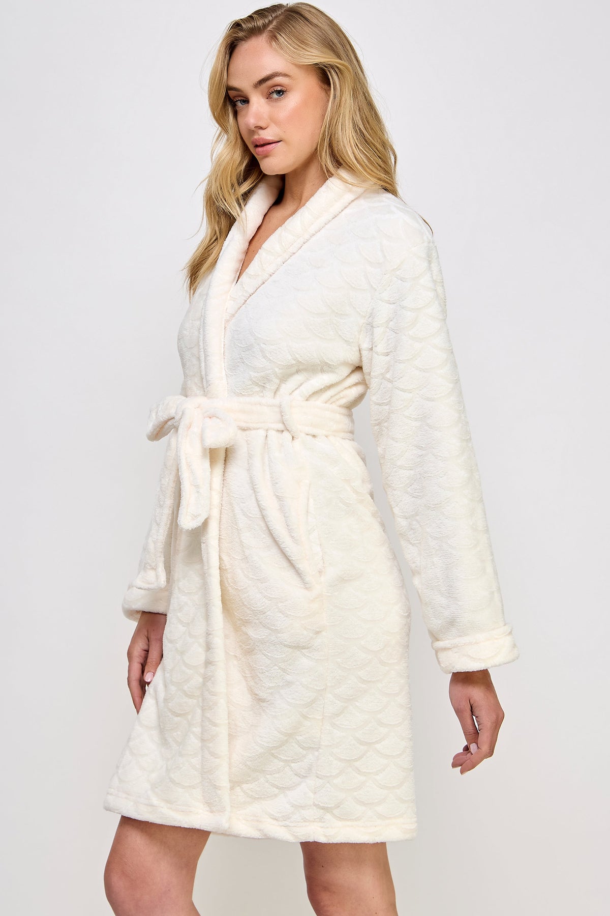 Ariel Robe