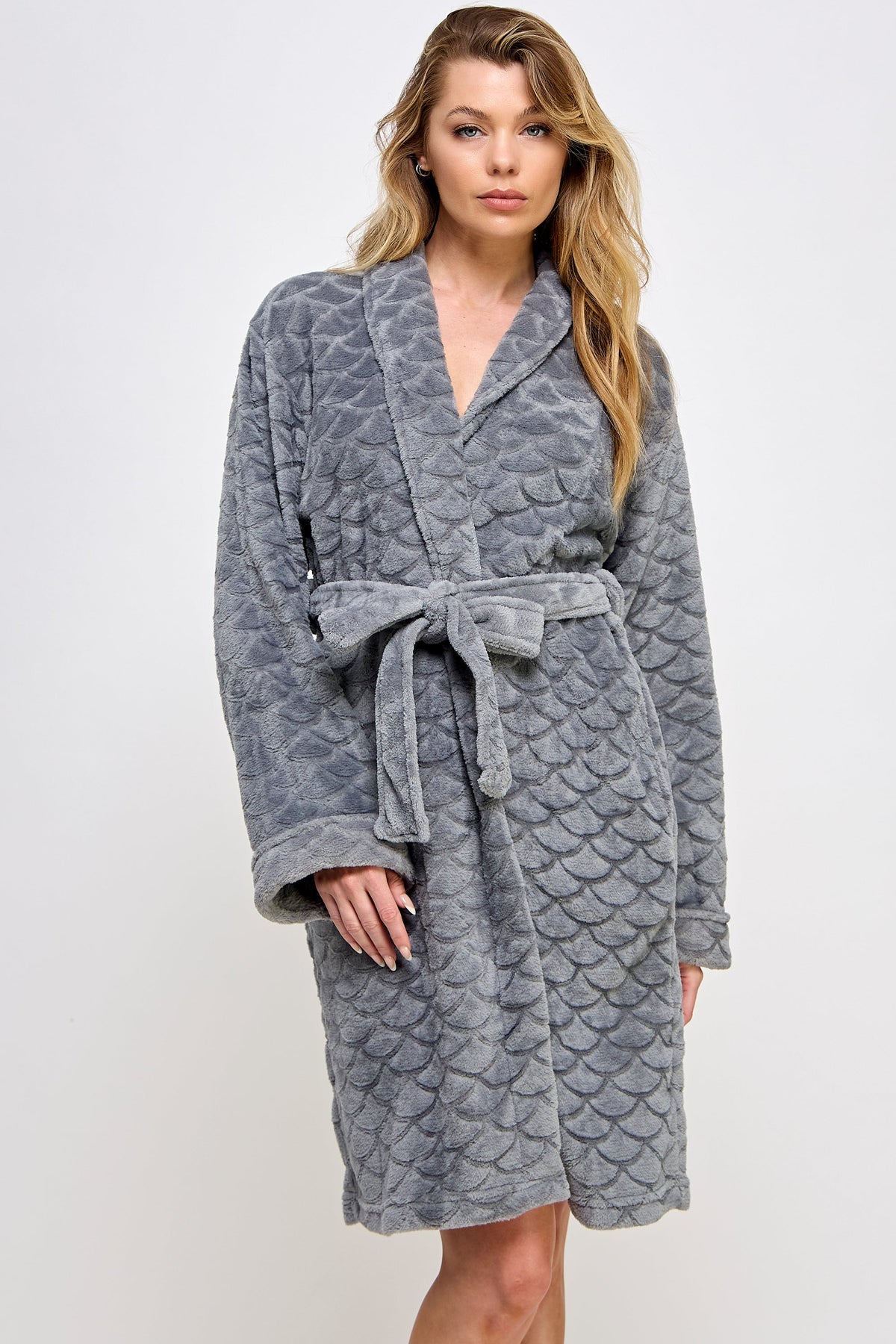 Ariel Robe