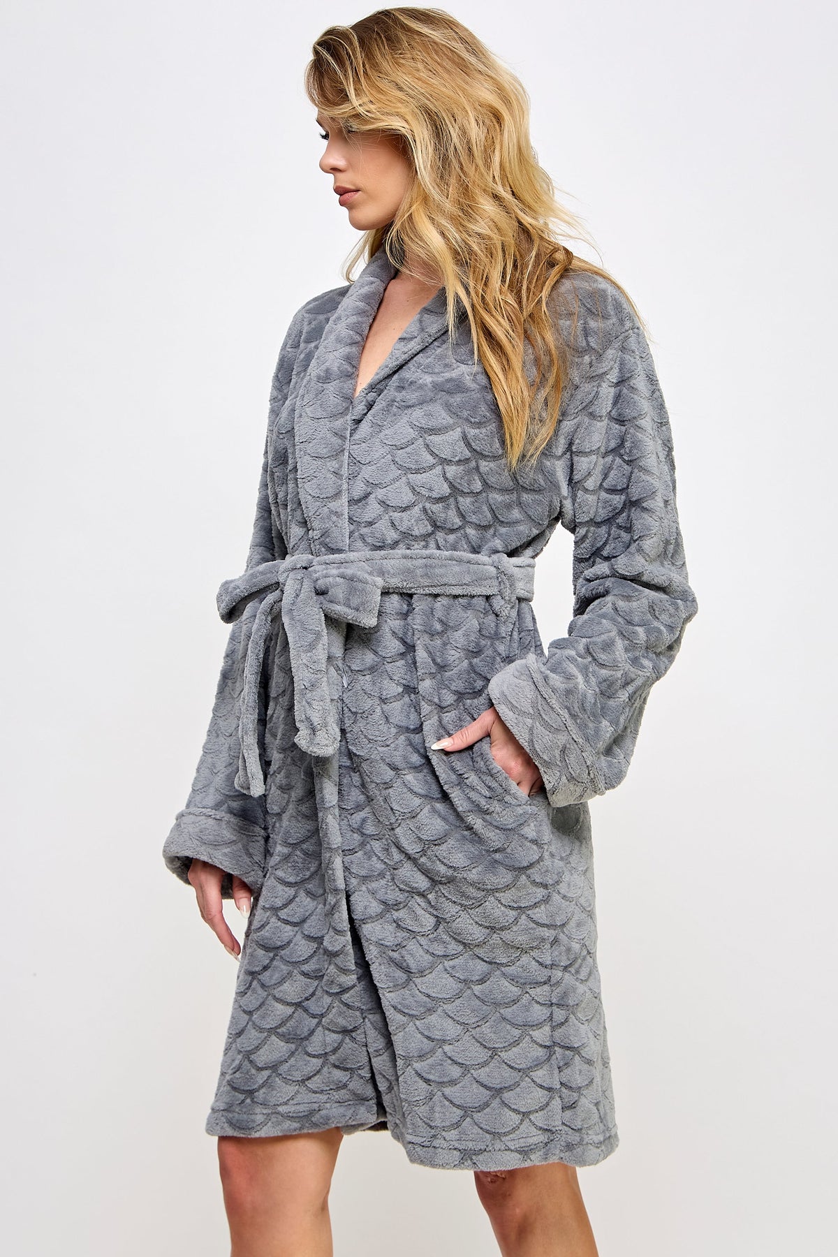Ariel Robe